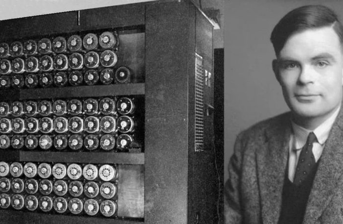 Missatges secrets i màquines que canvien la història